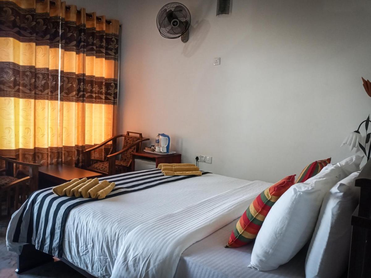 Blooming Rose Ella Hotel ภายนอก รูปภาพ